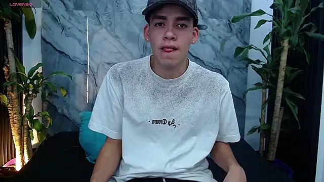 Mike 0233  online show from February 2025 11:39:02 AM
