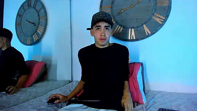 Mike 0233  online show from February 2025 07:48:01 AM
