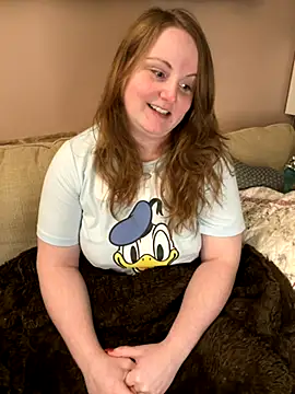 Snapshot of GingerSnap33 chatting on September 2025 03:16:01 AM GingerSnap33 online show from September 2025 03:16:01 AM