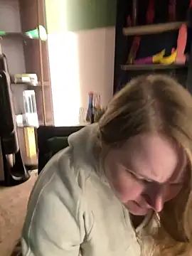 GingerSnap33 online show from February 2026 03:18:02 AM