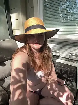 GingerSnap33 online show from May 2026 11:43:02 PM