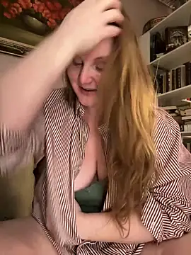 GingerSnap33 online show from March 2026 03:14:01 AM