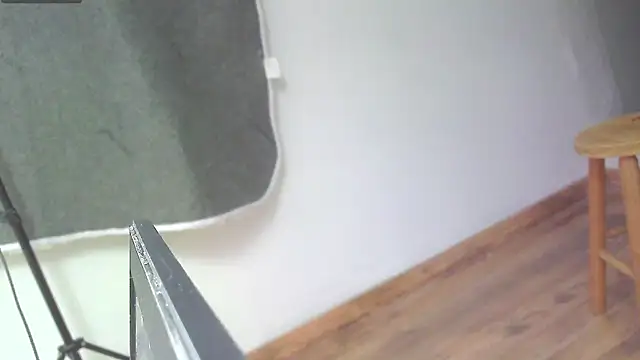 Snapshot of carolinesampaio chatting on February 2025 05:01:02 PM carolinesampaio online show from February 2025 05:01:02 PM