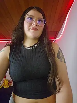 juli05star20 online show from April 2026 10:38:02 PM