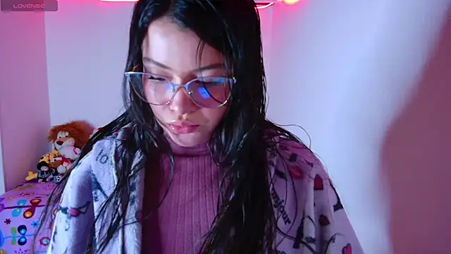 juli05star20 online show from December 2025 09:38:02 PM