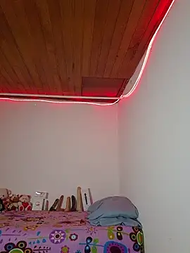 Snapshot of juli05star20 chatting on February 2026 01:39:01 AM juli05star20 online show from February 2026 01:39:01 AM