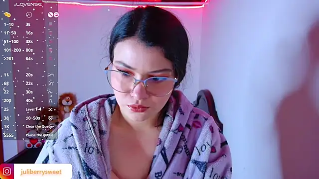 juli05star20 online show from November 2025 06:01:02 PM