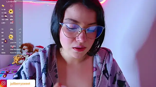 juli05star20 online show from November 2025 12:00:01 AM