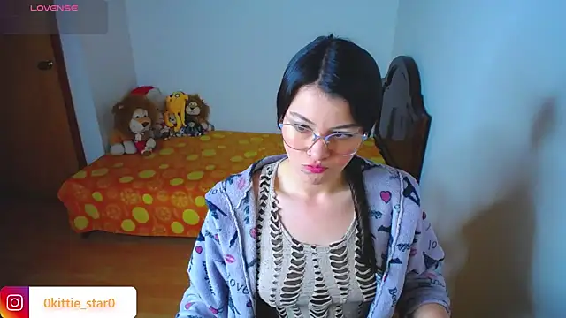 Snapshot of juli05star20 chatting on March 2025 03:49:02 PM juli05star20 online show from March 2025 03:49:02 PM