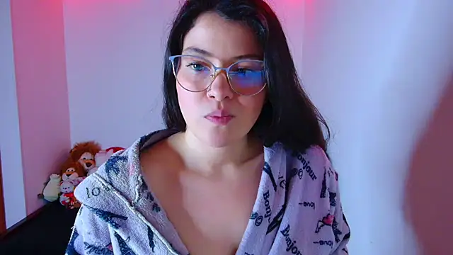 juli05star20 online show from November 2025 04:32:02 PM