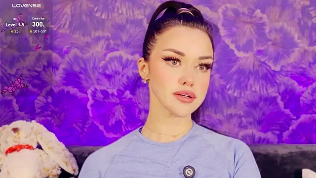 -CrazyAnna- online show from January 2026 06:11:02 PM