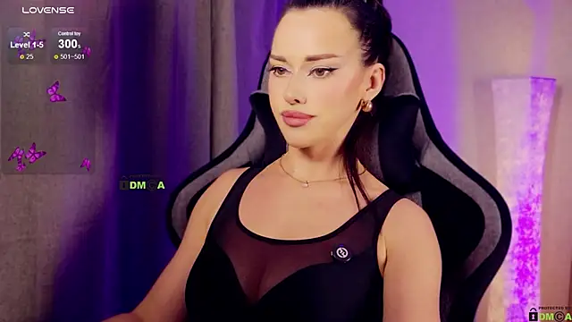 -CrazyAnna- online show from March 2026 04:17:01 PM