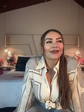 Miss ary online show from November 2025 01:00:01 PM