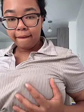 XMara online show from October 2025 04:59:02 PM