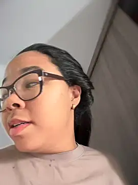 XMara online show from October 2025 05:01:02 PM