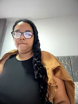 XMara online show from January 2026 07:18:02 PM