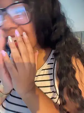 XMara online show from April 2026 04:41:01 PM