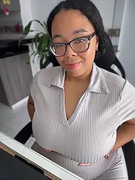 XMara online show from April 2026 02:53:01 PM