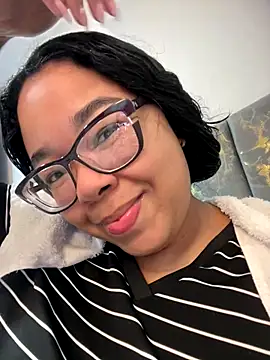 XMara online show from January 2026 06:02:02 PM