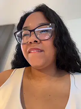 XMara online show from February 2026 04:08:02 PM