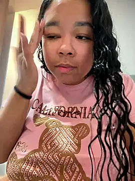 XMara online show from December 2025 04:33:01 PM