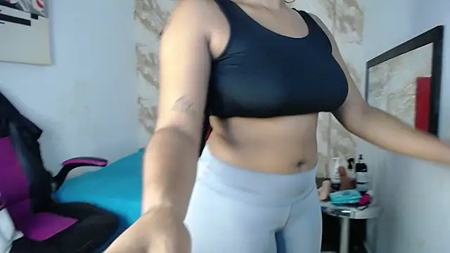 issa  love online show from December 2025 12:37:01 PM