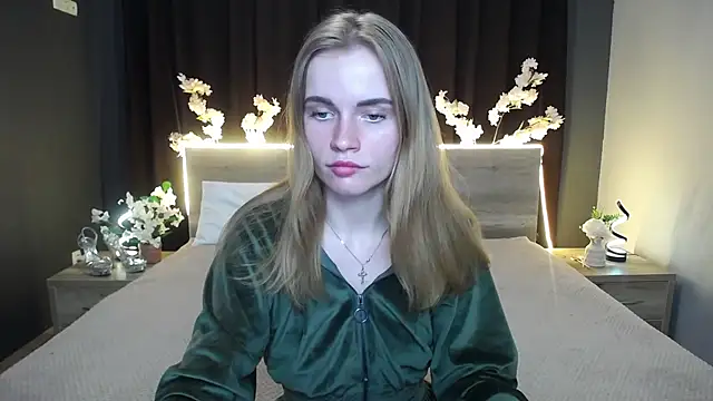 MargaritaKiss online show from April 2026 06:44:02 PM