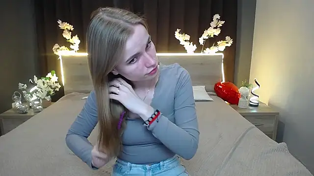 MargaritaKiss online show from April 2026 06:12:01 PM