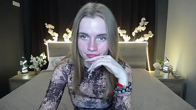 MargaritaKiss online show from April 2026 06:25:01 PM