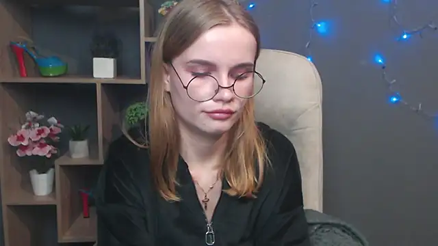 MargaritaKiss online show from November 2025 08:23:01 PM