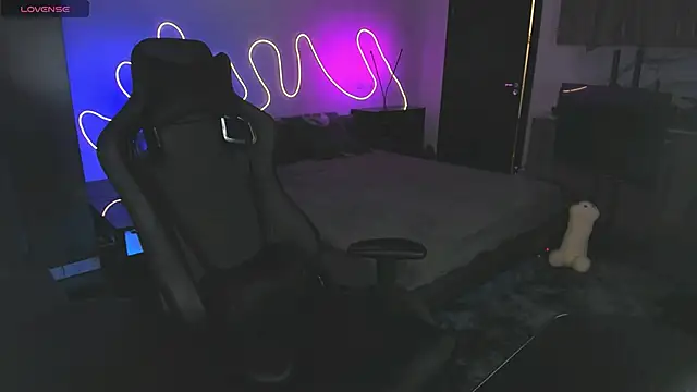 Brad Maloney online show from November 2025 08:13:01 PM