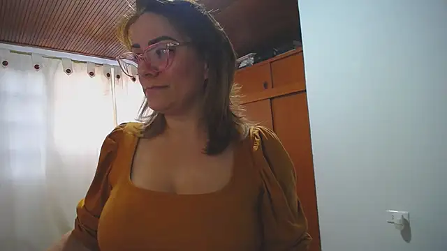 Snapshot of wandarubio chatting on February 2025 09:17:02 PM wandarubio online show from February 2025 09:17:02 PM