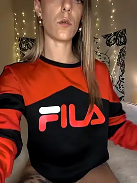 Nikiita-28 online show from March 2026 03:52:01 PM