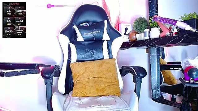 the dog lian online show from November 2025 01:05:01 AM