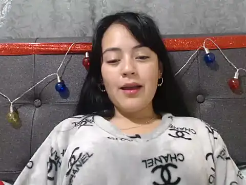 Snapshot of Alisha_99 chatting on January 2025 01:32:01 PM Alisha 99 online show from January 2025 01:32:01 PM