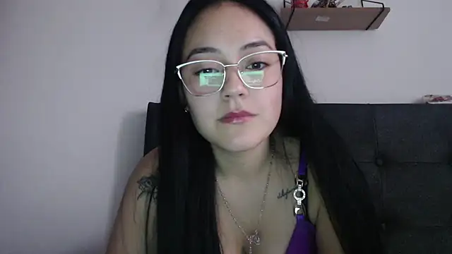 Snapshot of Alisha_99 chatting on October 2025 08:44:02 PM Alisha 99 online show from October 2025 08:44:02 PM
