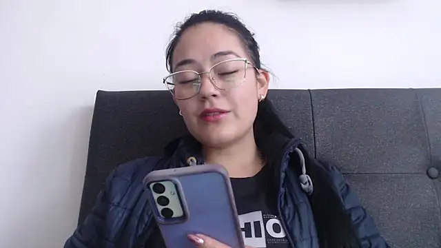 Snapshot of Alisha_99 chatting on October 2025 01:21:02 PM Alisha 99 online show from October 2025 01:21:02 PM