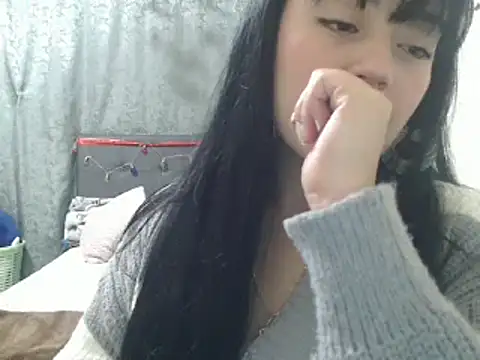 Snapshot of Alisha_99 chatting on February 2025 11:46:02 PM Alisha 99 online show from February 2025 11:46:02 PM
