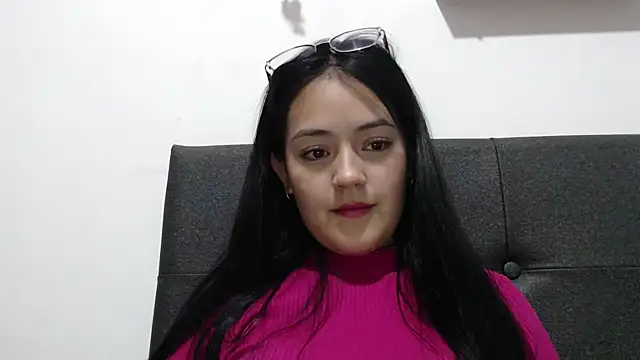 Snapshot of Alisha_99 chatting on October 2025 10:32:01 PM Alisha 99 online show from October 2025 10:32:01 PM