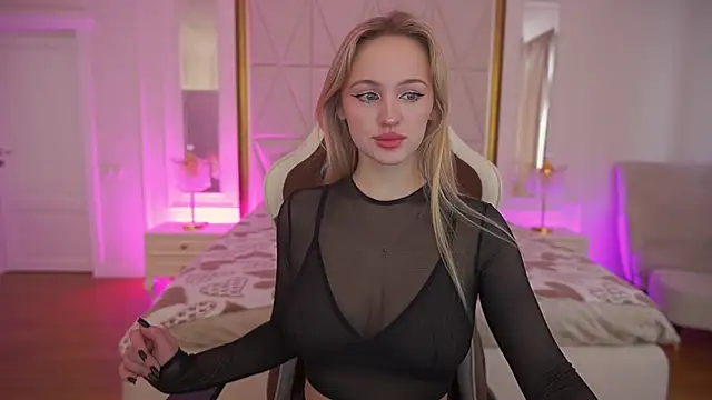 LylaYeess online show from March 2026 07:10:02 AM