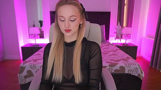 LylaYeess online show from April 2026 06:26:01 AM