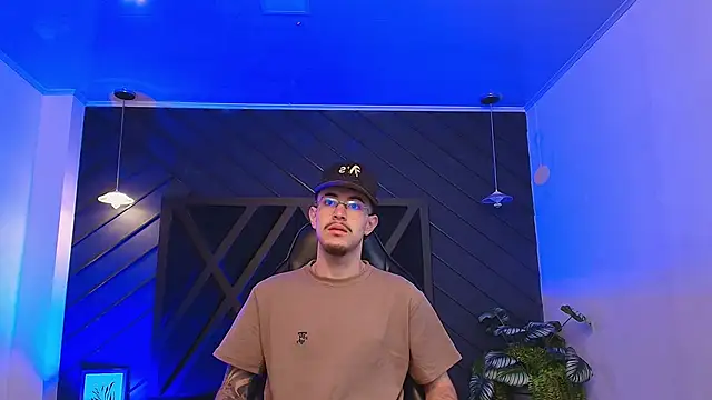 CodyWalkerR online show from March 2026 05:04:02 AM