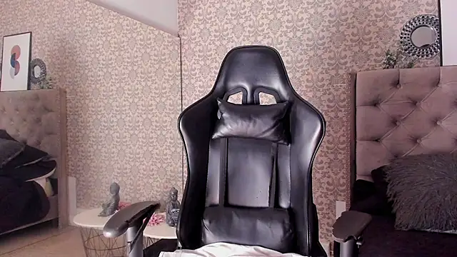 CodyWalkerR online show from December 2025 05:17:02 PM