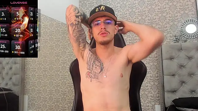 CodyWalkerR online show from November 2025 05:28:02 PM