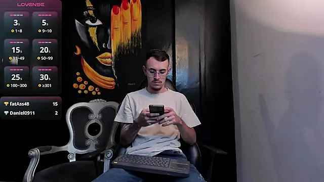 Snapshot of CodyWalkerR chatting on September 2025 05:11:01 PM CodyWalkerR online show from September 2025 05:11:01 PM
