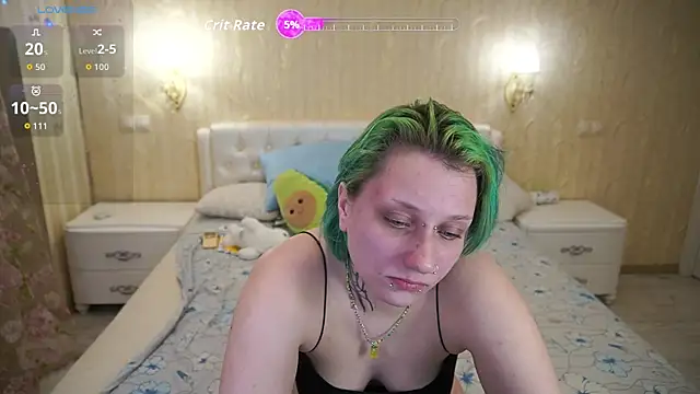 LunaaMayy online show from April 2026 08:35:01 PM