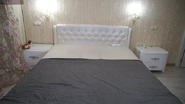 Snapshot of LunaaMayy chatting on October 2025 11:27:02 PM LunaaMayy online show from October 2025 11:27:02 PM