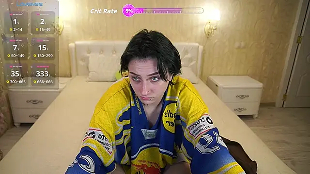 Snapshot of LunaaMayy chatting on November 2025 09:59:02 PM LunaaMayy online show from November 2025 09:59:02 PM