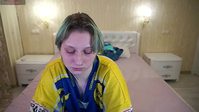 LunaaMayy online show from February 2026 12:09:02 AM