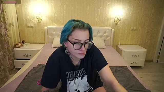 Snapshot of LunaaMayy chatting on November 2025 10:35:01 PM LunaaMayy online show from November 2025 10:35:01 PM